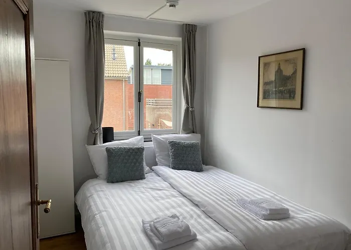Authentic Stays - 6P-Apartment